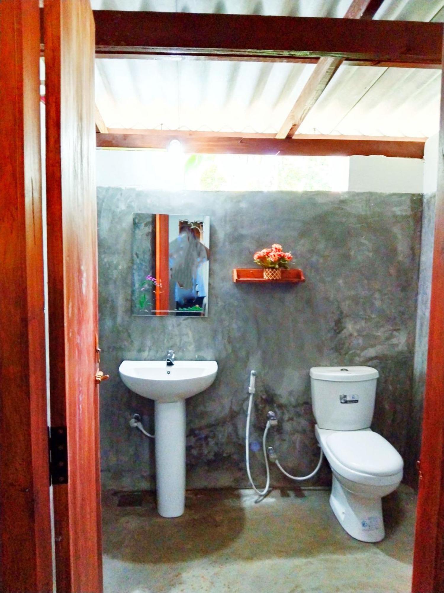 Hiriketiya Hill Privatunterkunft Dikwella